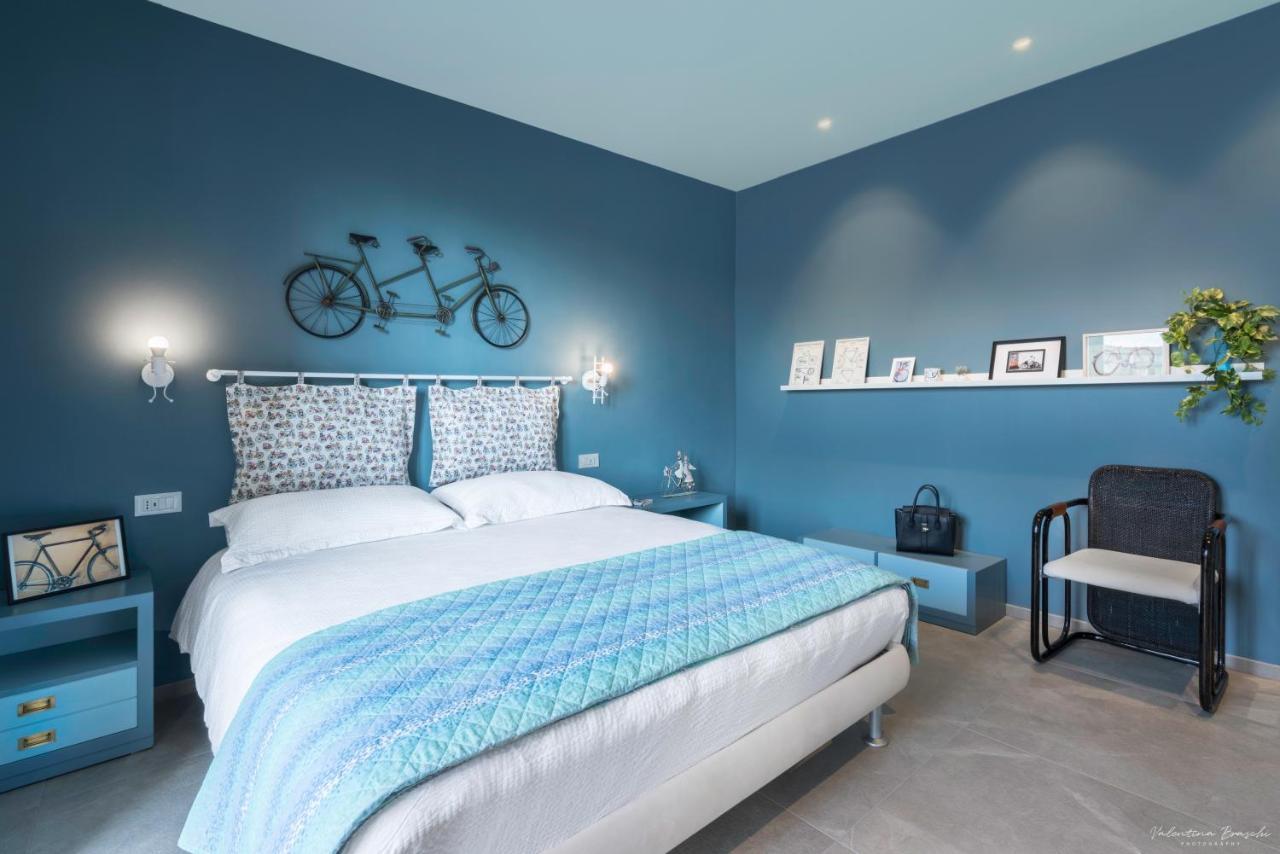 Draisina Bike Apartments Due オレッジョ・カステッロ エクステリア 写真